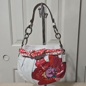 Coach EUC Y2K Poppy Peace Floral Hand Bag